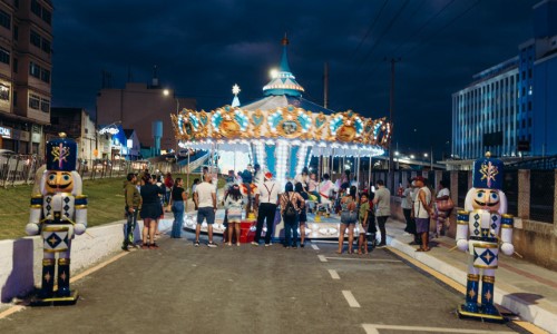 Brilho de Natal segue encantando BM com programação diária